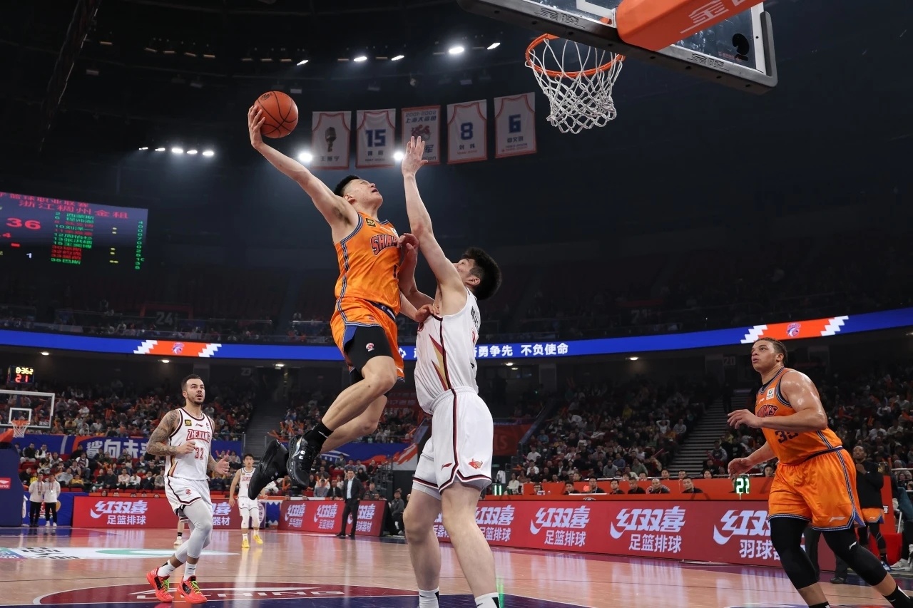 lol新英雄-关于关键时刻浙江队内部沟通：CBA季后赛节点到来，压力陡增，团队化学反应显著的信息